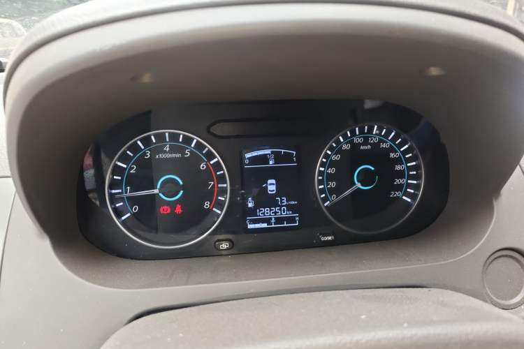 Used FORTHING Joyear S50 2014 1.5L Manual Luxury Model