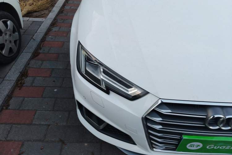 Used Audi A4L 2019 40 TFSI Fashion Edition China VI Emission Standard