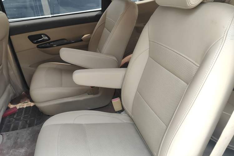 Used Wuling Hongguang 2015 1.5L S1 Comfort China V Standard