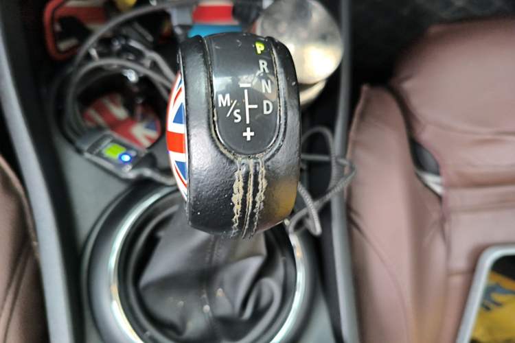 Used MINI Clubman 2016 Updated 1.5T COOPER Geek Edition Gear Lever