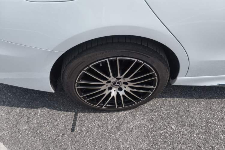 Used Mercedes-Benz C-Class 2023 Restyled C 260 L Sport Edition Right Rear Wheel Hub