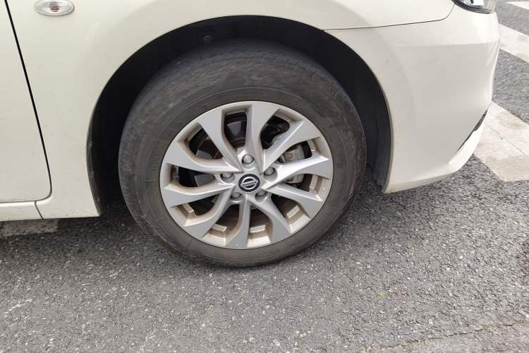 Used Nissan Sylphy 2022 Classic 1.6XL CVT Luxury Edition Right Front Wheel Hub