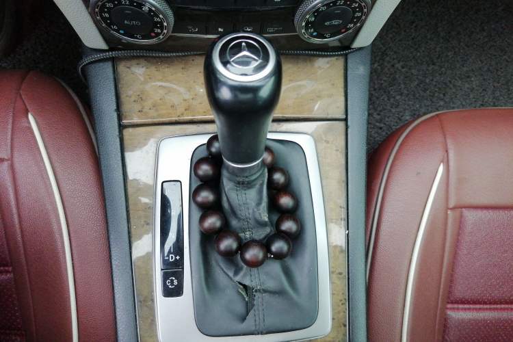 Used Mercedes-Benz C-Class 2010 C 200 CGI Fashion Model
