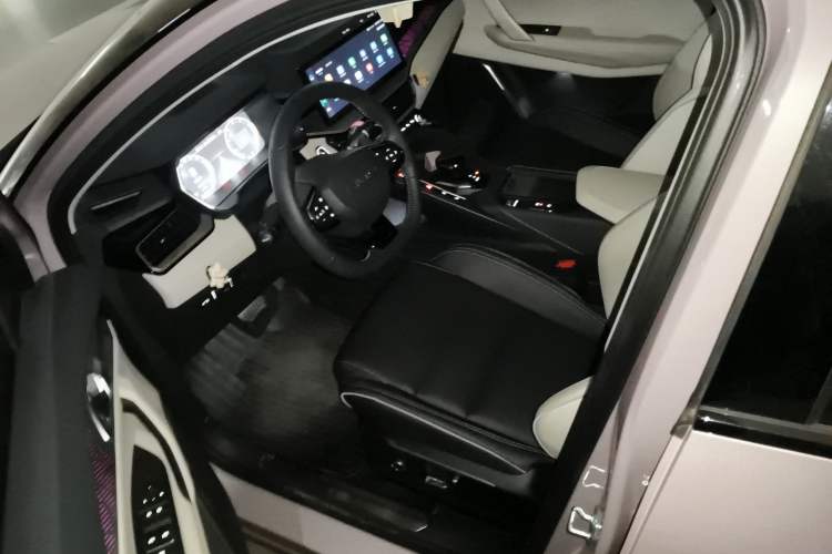 Used Lynk & Co 06 2023 Remix 1.5T Shero
