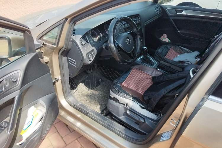 Used Volkswagen Golf 2015 1.6L Automatic Comfort Model