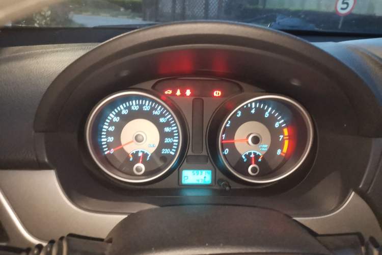 Used Buick Excelle 2013 1.5L Automatic Classic Model
