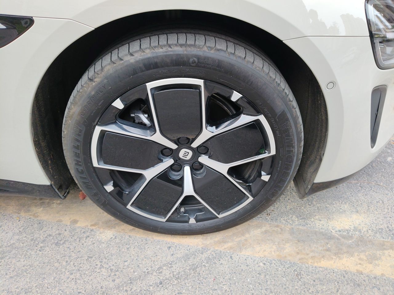 Xiaomi Auto SU7 2024 Rear-Drive Long-Range Intelligent Driving Version — снимка 8