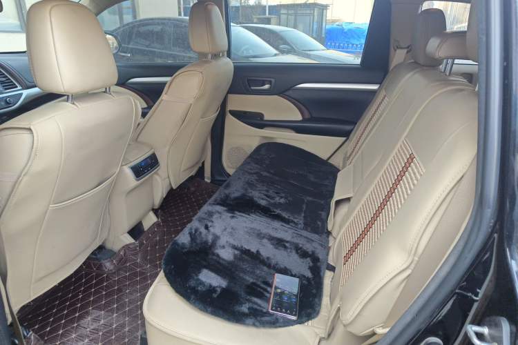 Used Toyota Highlander 2017 2.0T Two-Wheel Drive Elite Edition 5 Seats