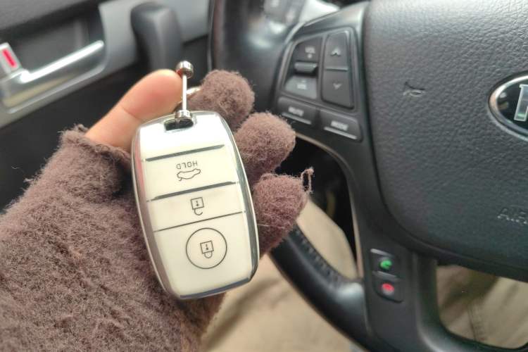 Used Kia Sorento 2013 2.4L 7-seat Gasoline Luxury Edition
