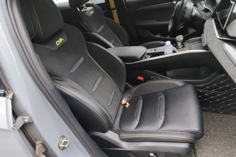 Used Geely Auto Preface 2021 2.0TD Space-Time Edition Starry Celestial Right Front Seat