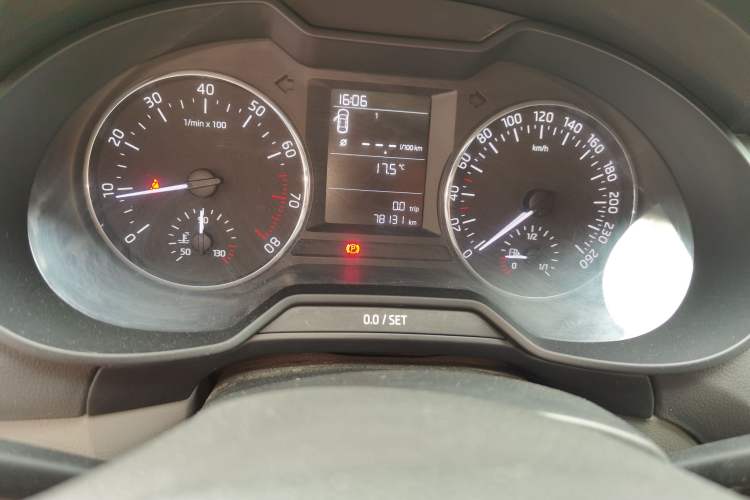 Used Skoda Octavia 2015 1.6L Manual Eado Edition