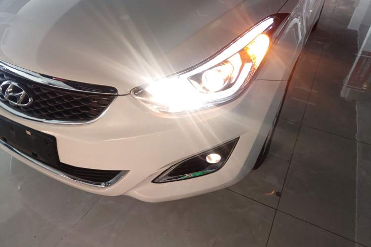 Used Hyundai Elantra (5th Generation / Langdong) 2016 1.6L Automatic Prestige Model
