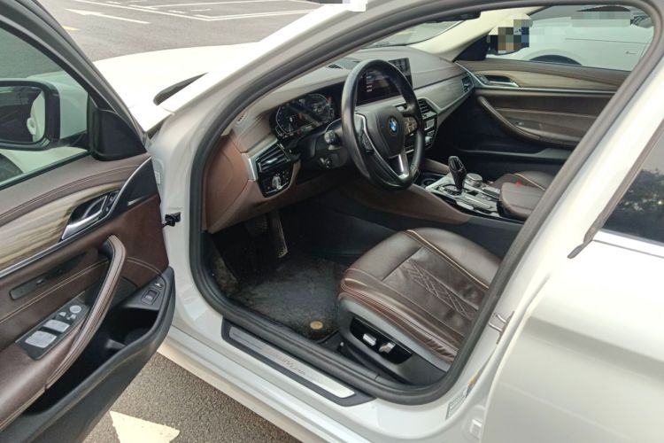 Used BMW 5 Series New Energy 2020 530Le Luxury Package
