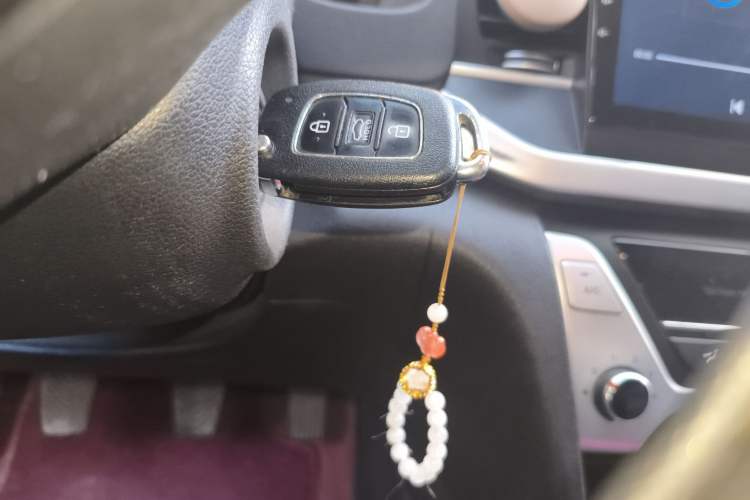 Used Hyundai Elantra (6th Generation / Lingdong) 2016 1.6L Manual ZhiXuan · Dynamic Model
