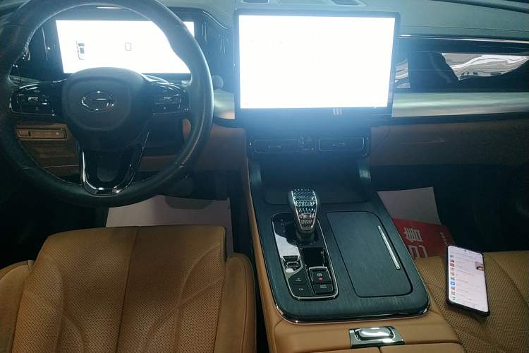 Used GAC Trumpchi ES9 2024 PHEV with 143 km Max