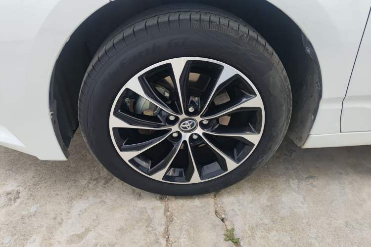 Used Toyota Avalon 2022 Dual-Engine 2.5L Luxury Edition Left Front Wheel Hub