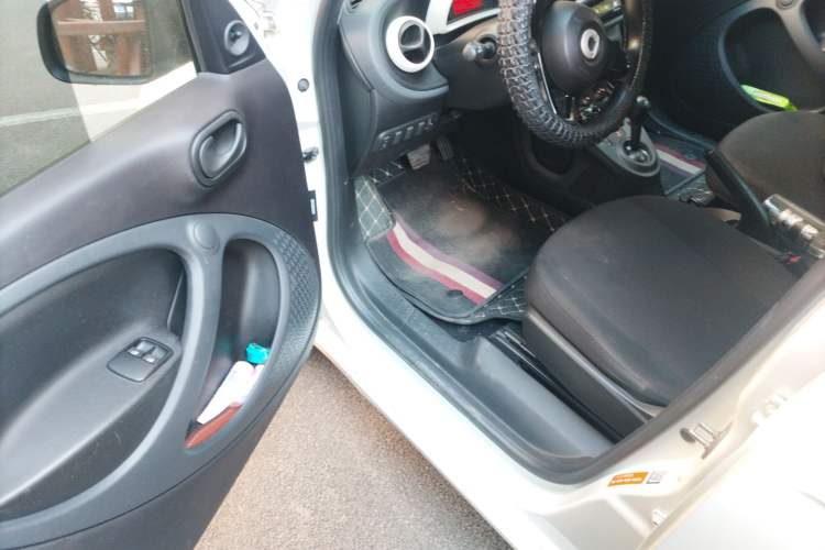 Used smart forfour 2016 1.0L 52 kW Dynamic Edition