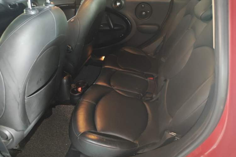 Used MINI Countryman 2013 1.6T COOPER S ALL4 Ski Edition Left Rear Seat