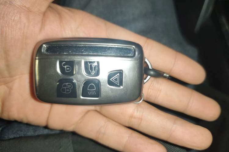 Used Land Rover Discovery Sport 2016 2.0T SE
