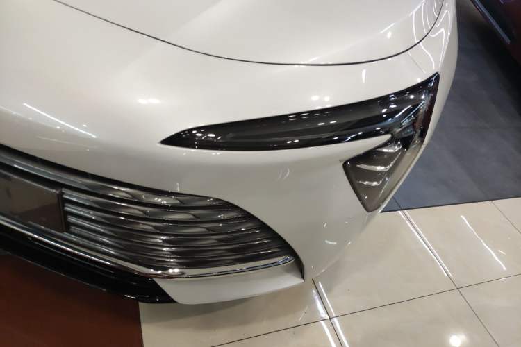 Used Buick LaCrosse 2023 28T Prestige Edition
