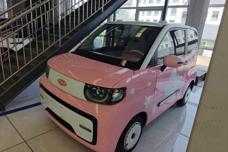 Used Chery QQ Ice Cream 2022 Taohuanxi Fragrant Peach Model