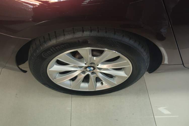 Used BMW 5 Series GT 2015 528i Leading Model
