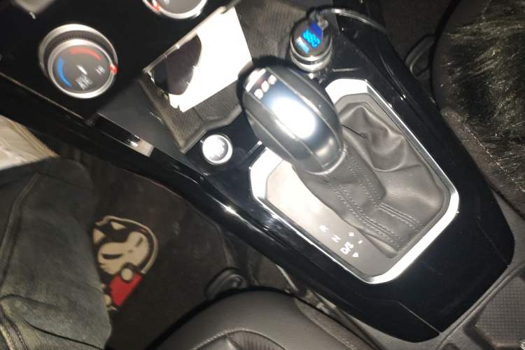 Used Volkswagen T-ROC 2020 280TSI DSG Two-Wheel Drive Comfort Version