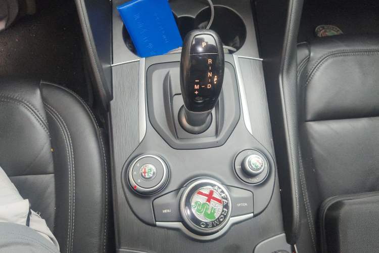 Used Alfa Romeo Giulia 2017 2.0T 280HP Luxury Edition