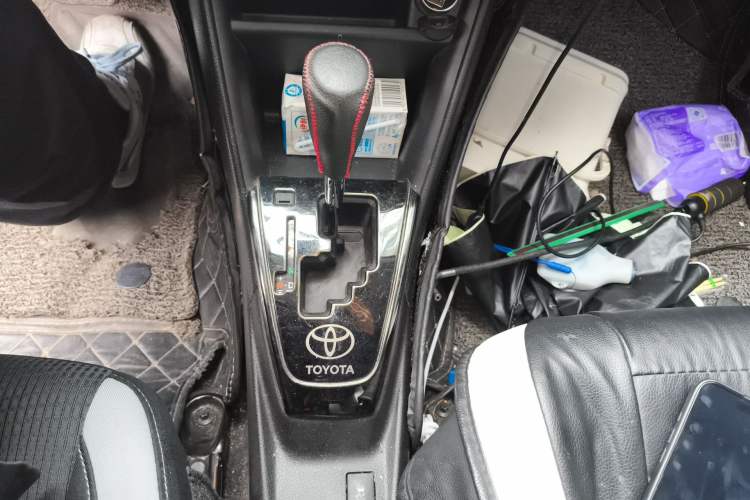 Used Toyota YARiS L Zhi Xuan 2020 X-Trail X 1.5L CVT Leading Edition Gear Lever