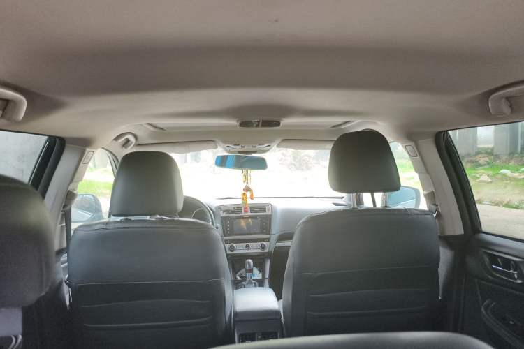 Used Subaru Outback 2015 2.5i Sport Navigation Edition Headliner