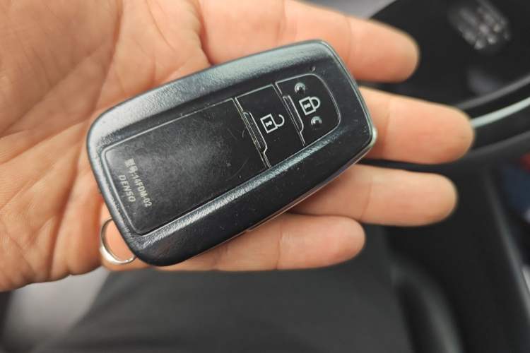 Used Toyota IZOA 2018 2.0L Yichi Edition China V Standard Vehicle Key