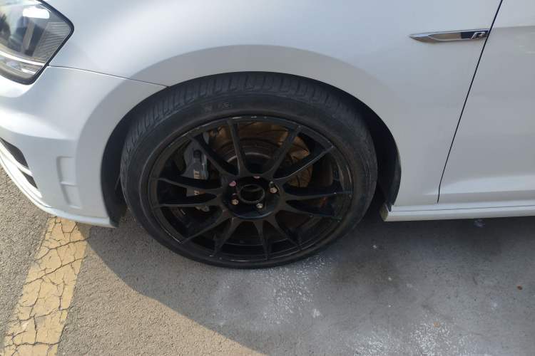 Used Volkswagen Golf 2016 1.4TSI Automatic R-Line
