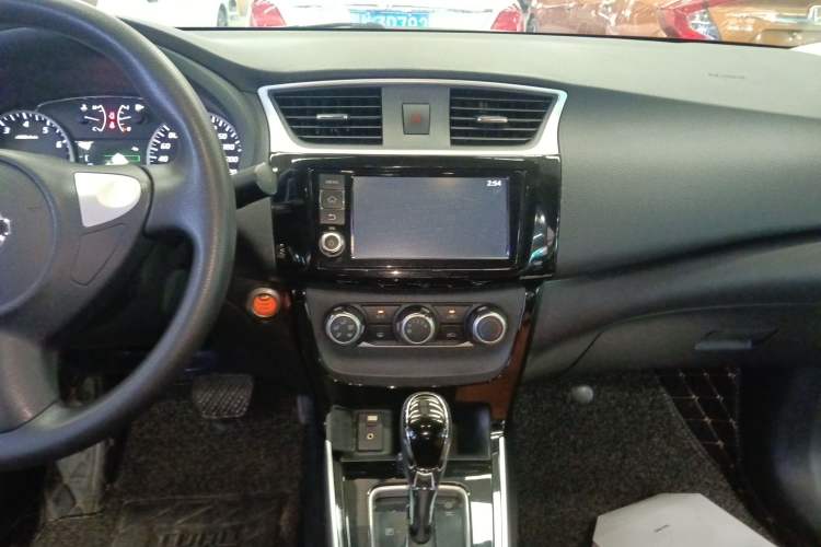 Used Nissan Sylphy 2016 1.6XV CVT Smart Enjoyment Version Audio And AC Panel