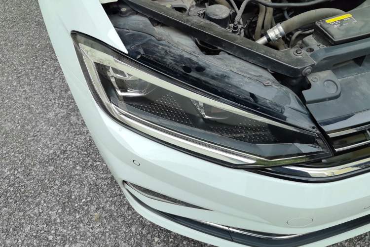 Used Volkswagen Golf Sportsvan 2019 280TSI Automatic Trendy Model China VI Standard Right Front Headlight