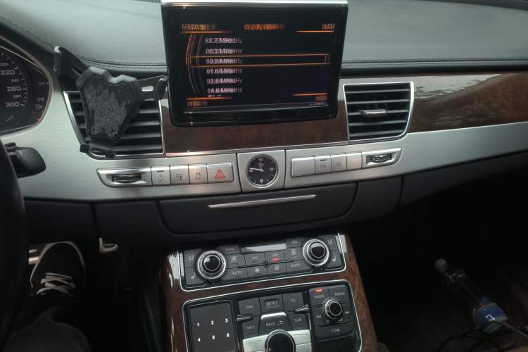 Used Audi A8 2013 A8L 45 TFSI quattro Luxury Model Audio And AC Panel