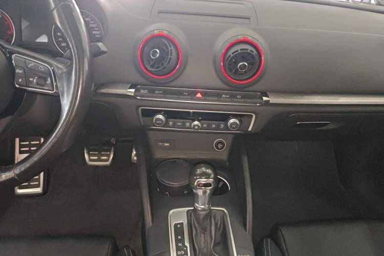 Used Audi A3 2020 Limousine 35 TFSI Sporty Version China VI
