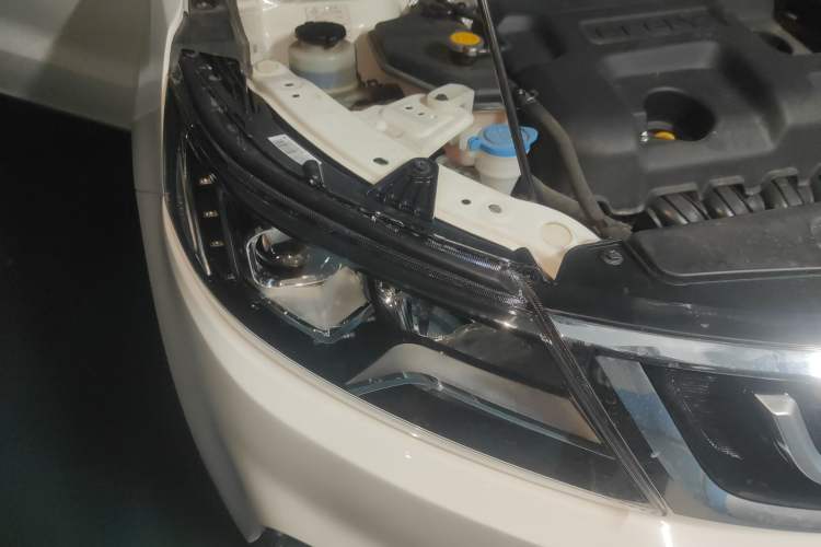 Used Geely Auto Vision X6 2016 1.8L Manual Luxury Model
