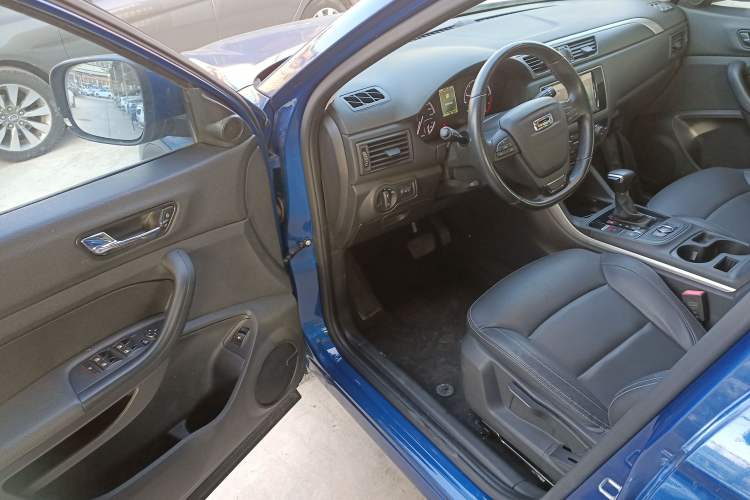 Used Qoros 5 2018 Revised Version 1.6T Automatic Leading Edition