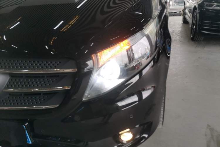Used Mercedes-Benz Vito 2018 2.0T Business Version China VI Emission Standard Left Front Headlight
