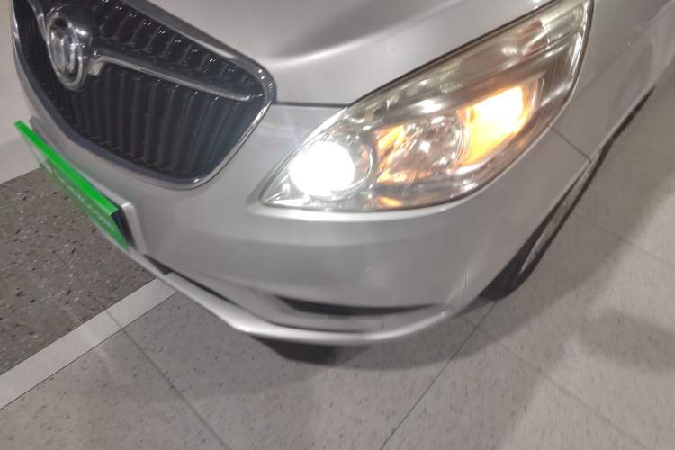 Used Buick GL8 2017 25S Comfort Version China V Standard Left Front Headlight