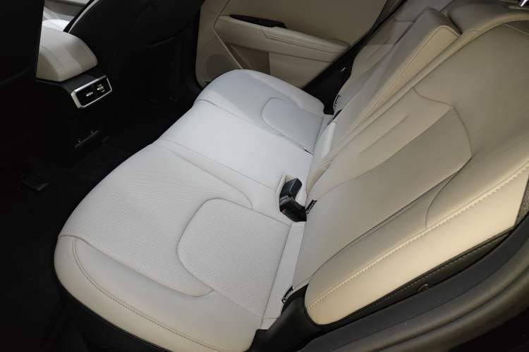 Used Kia Sportage (Chinese Domestic Model) 2023 1.5T Two-Wheel Drive Prestige Edition
