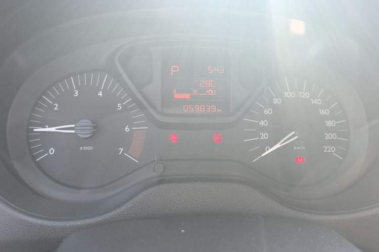 Used Citroen Elysee 2015 Qishang Edition 1.6L Automatic Fashion Model