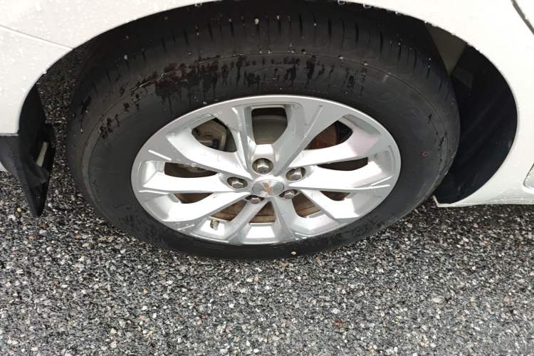 Used Chevrolet Monza 2024 1.5L Dual-Clutch Enjoyment Edition Right Rear Wheel Hub