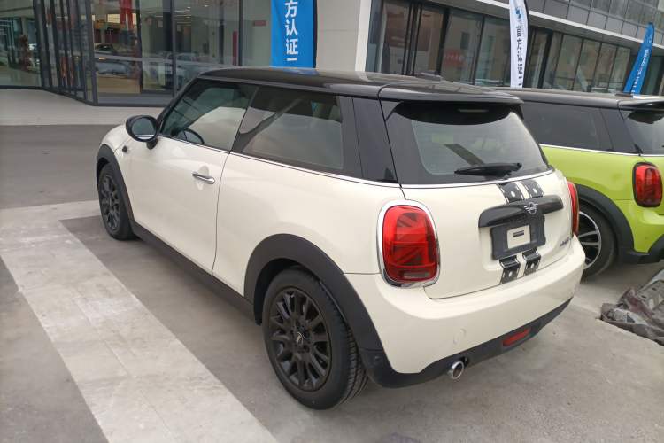 Used MINI MINI 2021 1.5T COOPER Classic Edition