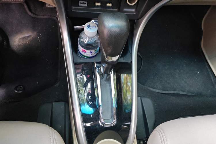 Used Honda Crider 2015 1.8L automatic luxury edition