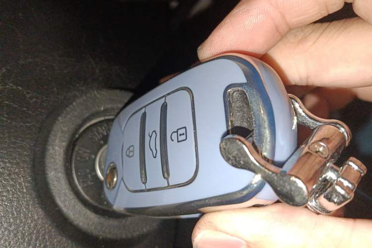 Used Wuling Zhengcheng 2021 1.5T Manual Comfort Version Vehicle Key