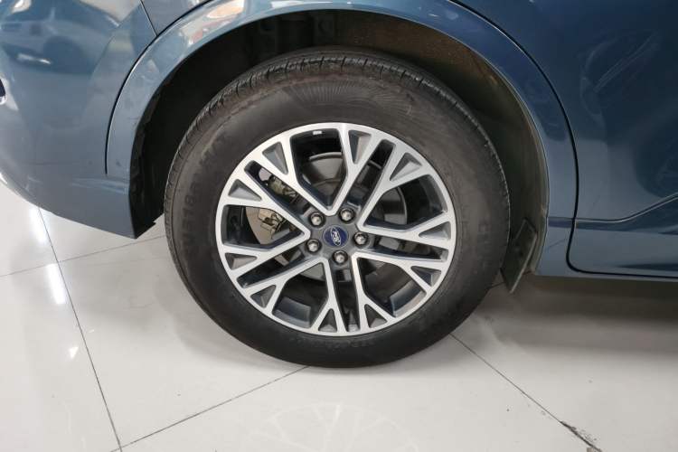 Used Ford Escape 2020 EcoBoost 245 Two-Wheel Drive Smart & Enjoyment Model
