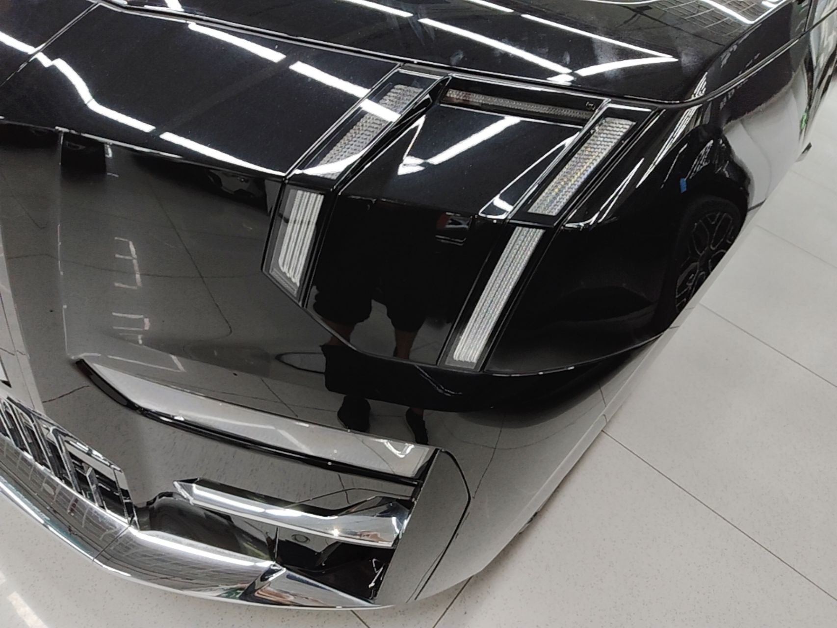 Zeekr 009 2024 Six-Seat Executive Version 4WD 108 kWh — снимка 8