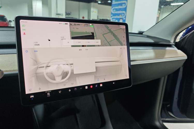 Used Tesla Model Y 2021 Long-Range All-Wheel-Drive Version 3D7
