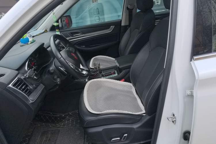 Used Roewe RX8 2019 30T Two-Wheel Drive Supreme Flagship Edition
